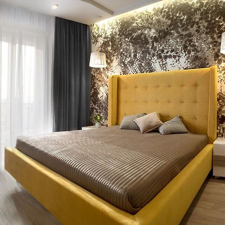 Sunny Belle Apartments Odesa Exterior photo